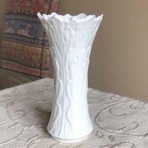 Lenox 8 1/2” Vase “Woodland” Collection